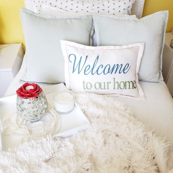 NEW 2 Sets of Pier 1 Mint Green Decor Pillows - Picture 2 of 8